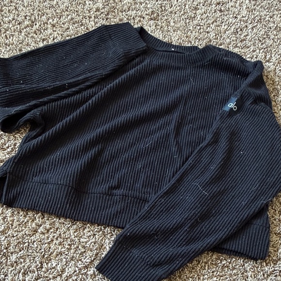 ALO Yoga Tops - ALO Yoga Black Ribbed Sweatshirt